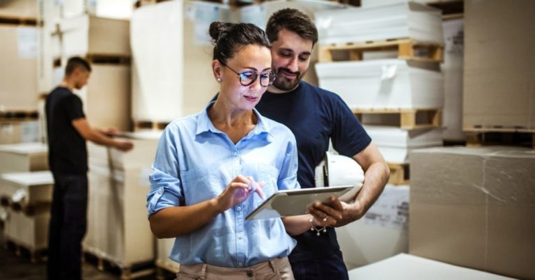 supply chain data management platform