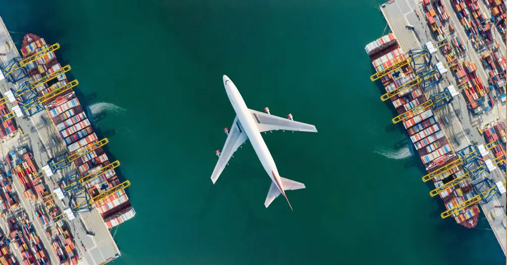 Supply Chain Visibility Software: Solutions to Improve Logistics Management